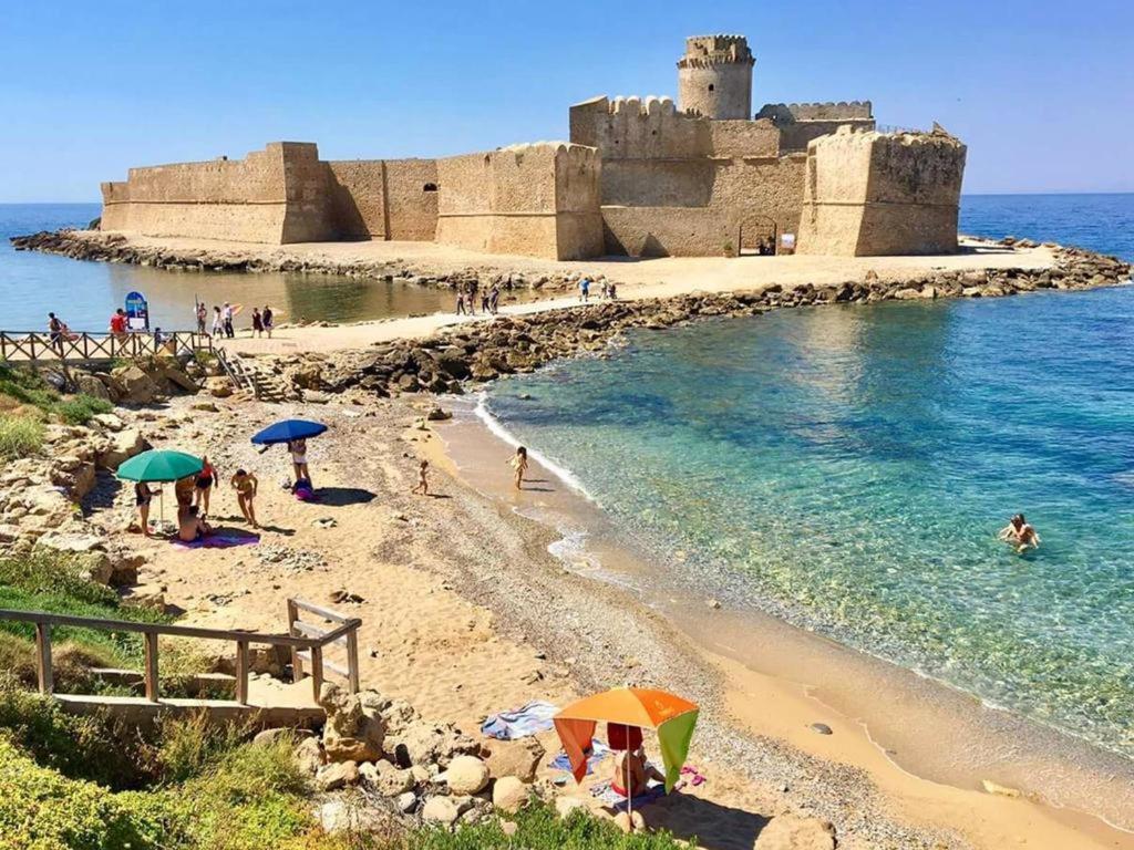 Appartamento Le Castella Le Castella  Exteriör bild